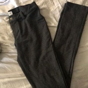 Grey jeggings